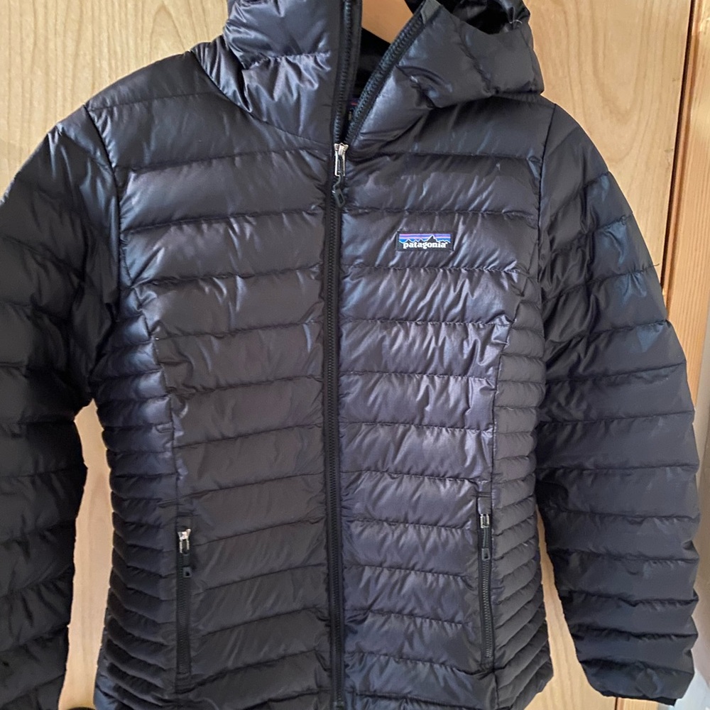 Women’s Patagonia Nano Puff Hoody. Like new.